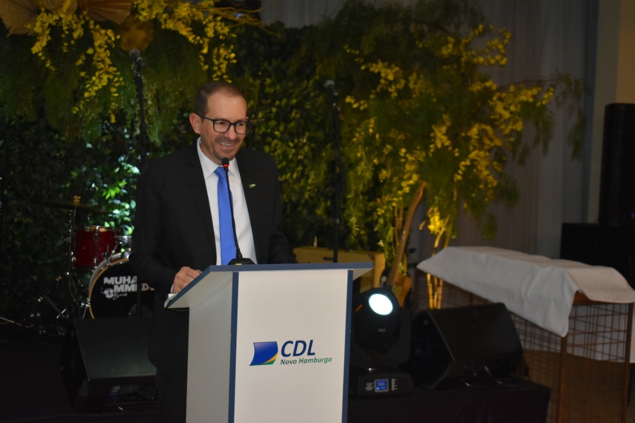 CDL NH completa 60 anos em evento festivo